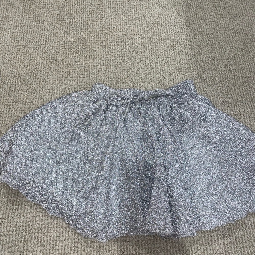 super cute metallic sparkly skirt!